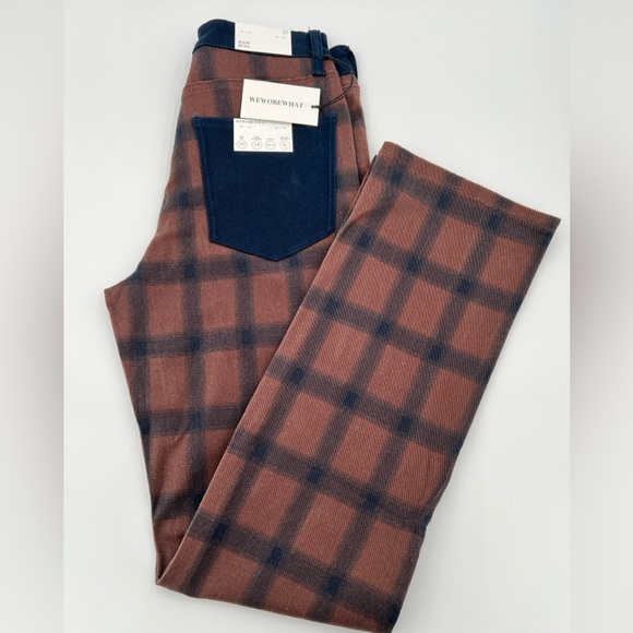 WEWOREWHAT - Color Block Icon Jeans - Picture 4 of 15